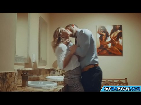 ❤️ Коли грудаста блондинка спокушає вас у громадському туалеті ☑ Анальне відео у нас uk.yespornpics.ru ❤